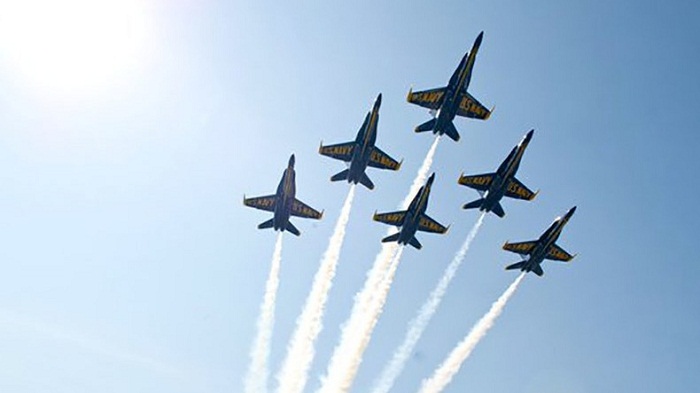 Un avion de la marine américaine s’écrase sur l`aéroport du Tennessee aux USA