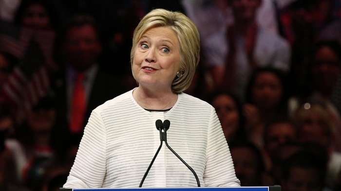 Hillary Clinton habillée d`une veste à 12 500 dollars pour prononcer un discours sur les inégalités