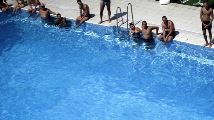 Autriche: les demandeurs d’asile interdits de piscine suite à l’agression sexuelle d’une fillette