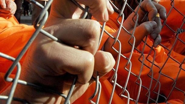 Plus que 76 détenus au Guantanamo, rapporte le département américain de la Défense