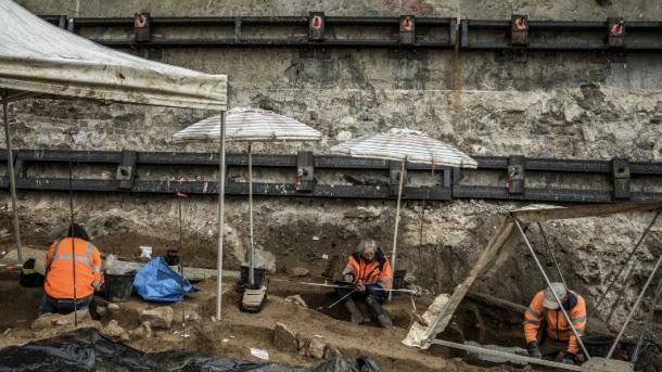 France: découverte d`une nécropole d`au moins 600 squelettes de l`époque mérovingienne