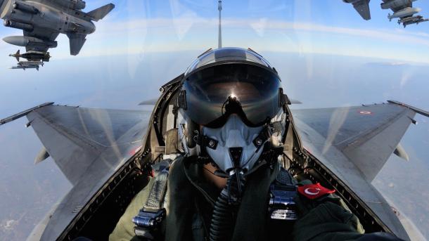 Fuerza Aérea Turca neutraliza a 13 terroristas del PKK en Siirt.