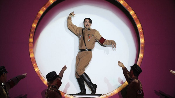 Australie : un élève déguisé en Hitler reçoit le prix du meilleur costume devant des enfants juifs