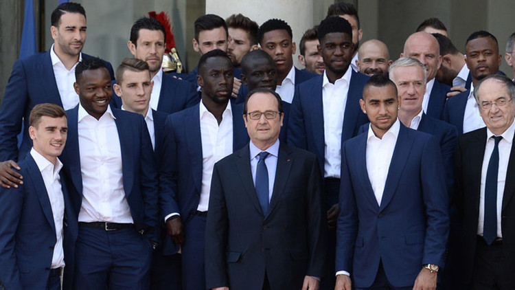 “Nosotros no robamos el dinero de la gente“, los futbolistas franceses responden a Hollande