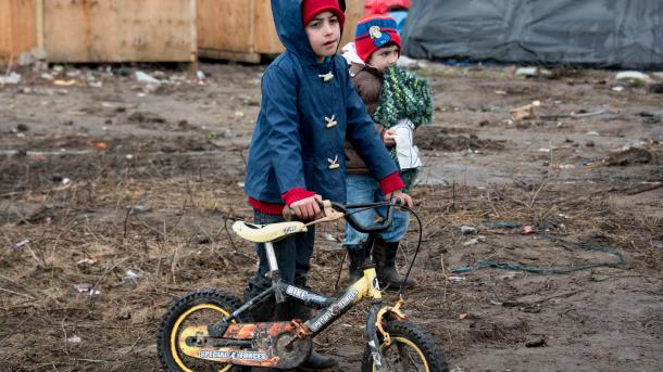 Situation "effrayante" pour les enfants de Calais, selon la chef de Save the Children