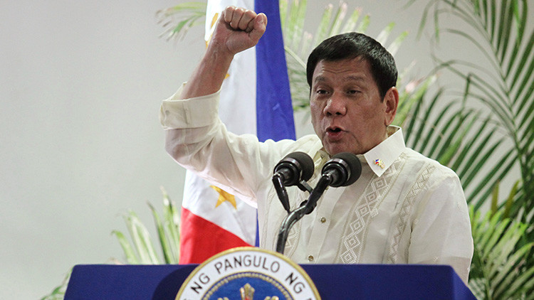 Duterte expresa su deseo de “hacerse amigo“ de Putin y Trump