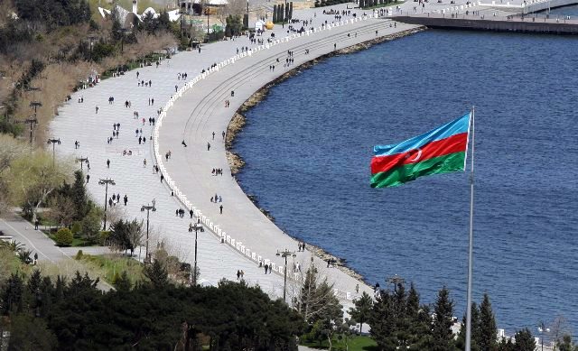 10 milyona az qaldı