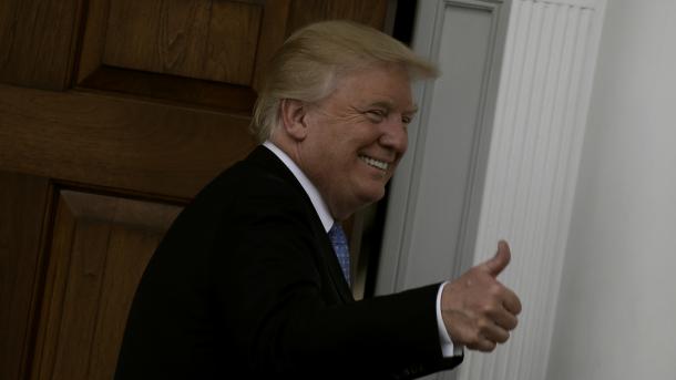 Trump fait citoyen d`honneur d`une ville albanaise