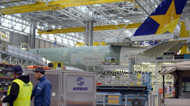 Licenciements en masse et fermeture d`usine chez Airbus