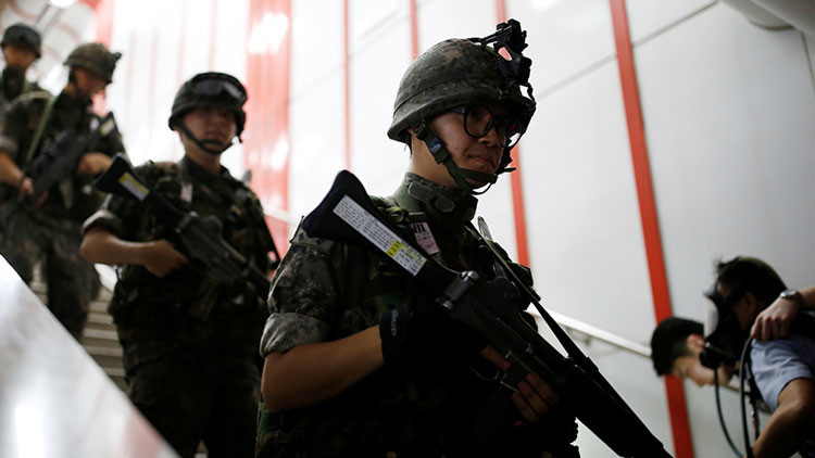 Corea del Sur aumenta su nivel de alerta militar tras la aprobación del `impeachment` contra Park
