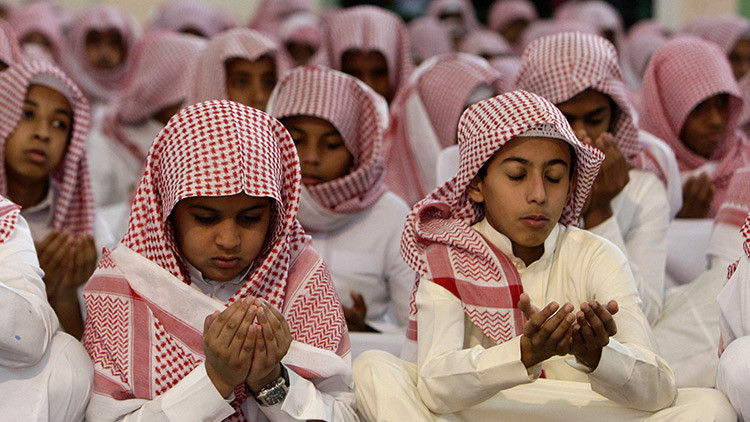 Arabia Saudita prepara una `vacuna` contra la occidentalización en las escuelas