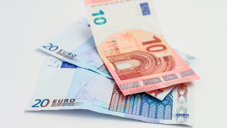 El “dopaje“ de la eurozona: cómo la inflación máxima en 3 años destruye el euro