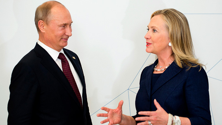 Exanalista de la CIA: “Clinton fue eficaz en desacreditarse a sí misma, sin la ayuda de Putin“