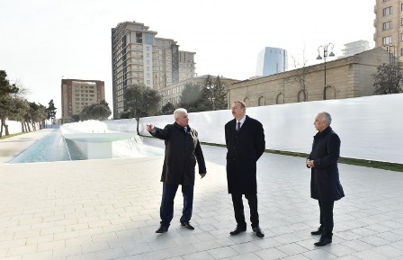 Prezident fəvvarələr kompleksində - FOTOLAR