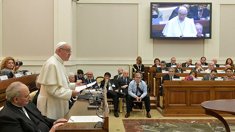 El papa Francisco, preocupado ante una posible “gran guerra mundial por el agua“