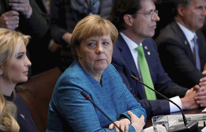 ¿Qué estás haciendo aquí?: No se pierdan las miradas de Merkel a Ivanka Trump