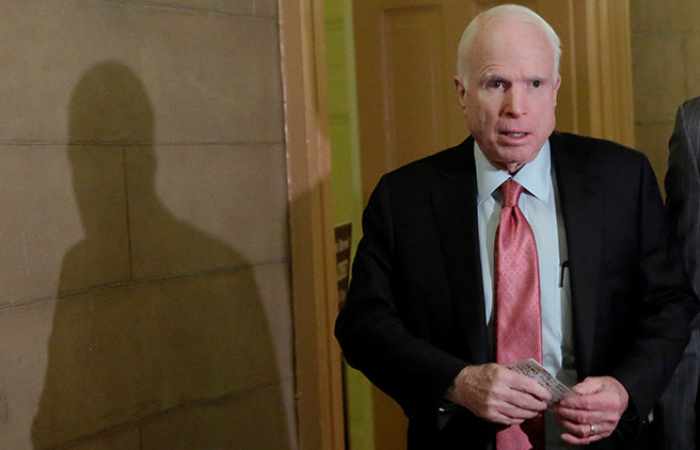 John McCain tacha a Kim Jong-un de "niño loco y gordo"