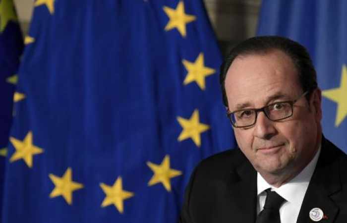 Présidentielle: Hollande met au défi les candidats qui veulent quitter l'Europe
