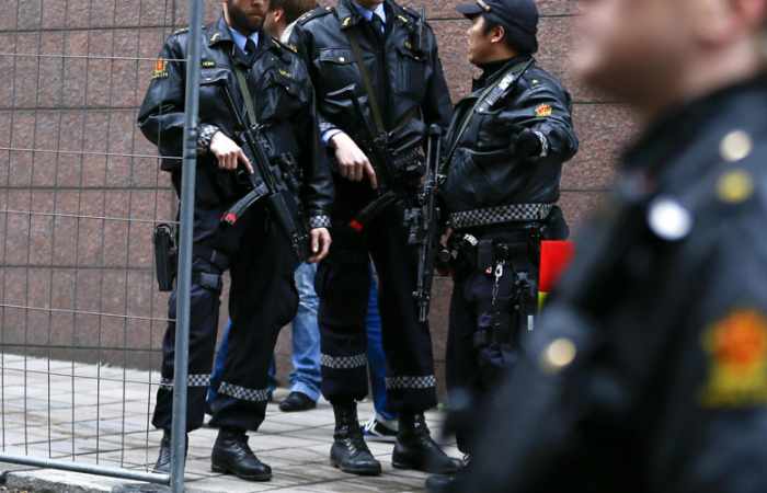Suspect detained after police detonate ‘bomb-like device’ in central Oslo - PHOTO, VIDEO
