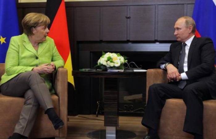 Putin y Merkel se reúnen en Moscú