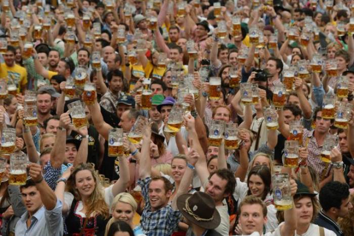 Ouverture de la traditionnelle fête de la bière à Munich