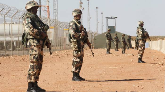 Algérie: 2 militaires tués par une bombe