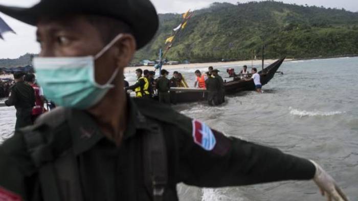 Crash d'avion au Myanmar: 29 corps repêchés sous les yeux de leurs proches