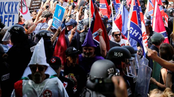 US-Polizei nimmt 23 Menschen bei Ku-Klux-Klan-Protestaktion fest