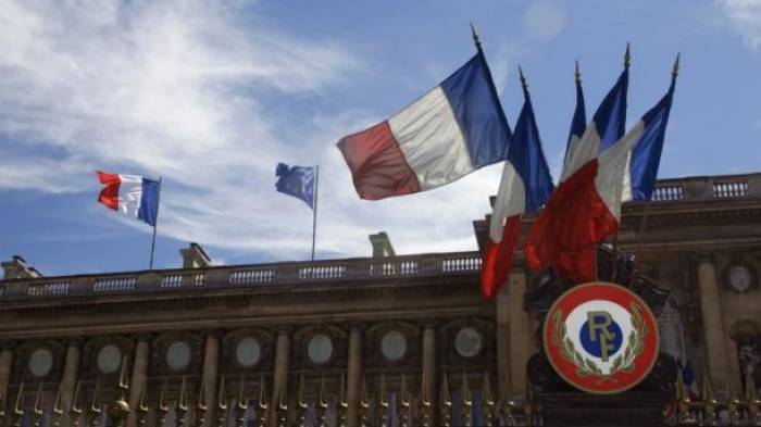 Cancillería francesa califica de “ilegales” sanciones de EEUU contra tres países