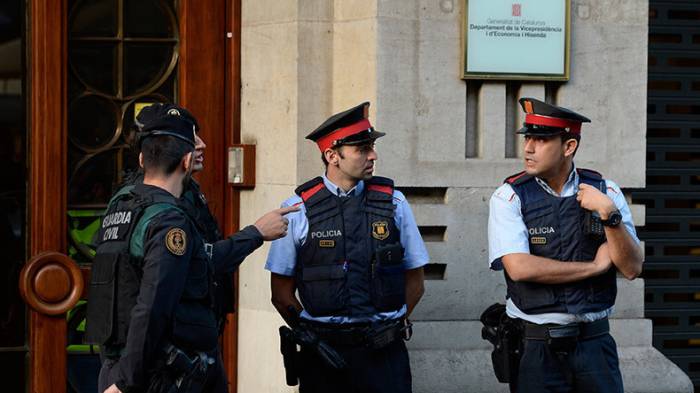 Spanische Polizei nimmt Katalanischen Wirtschaftsminister wegen Referendum-Unterlagen fest