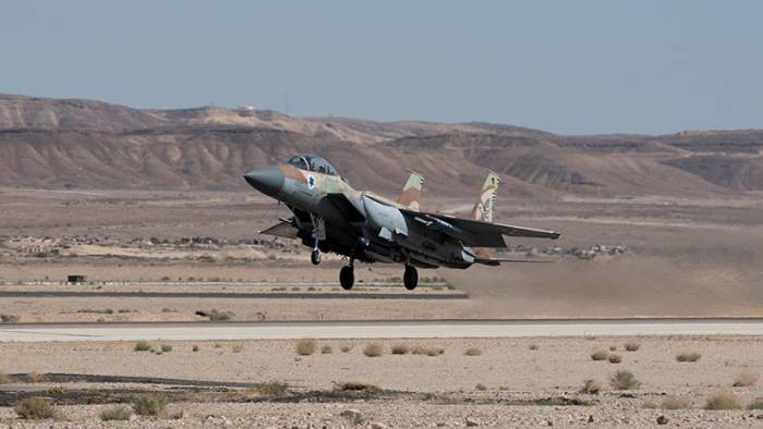 Israel destruye una batería de defensa aérea siria en respuesta a un bombardeo