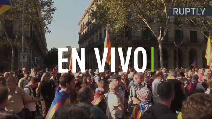 El Senado debate, Cataluña protesta: manifestaciones en Barcelona- En vivo