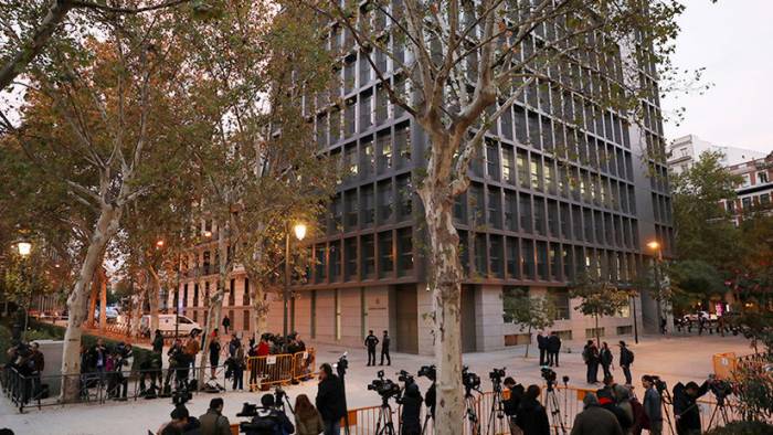 Los integrantes del Gobierno catalán cesado llegan a la Audiencia Nacional para declarar
