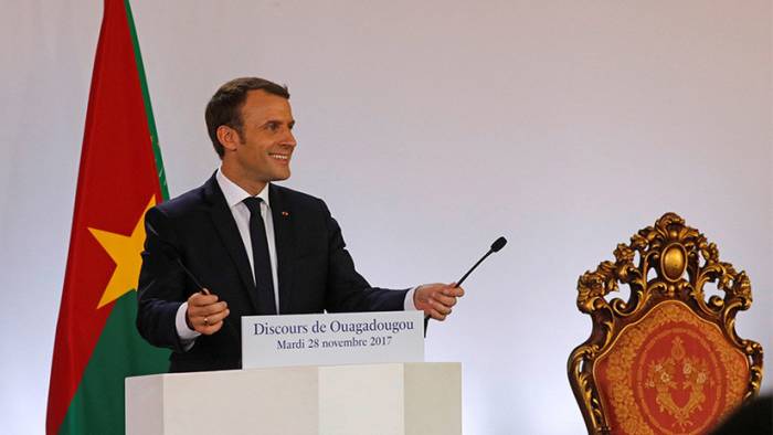 VIDEO: Macron "humilla" a su par de Burkina Faso y elimina luego partes del video de su discurso