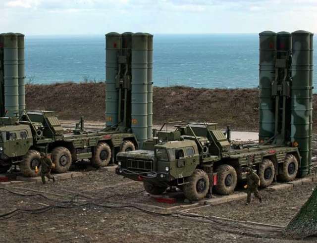 Turkey, Russia ink $2.5 billion anti-missile system loan deal 
