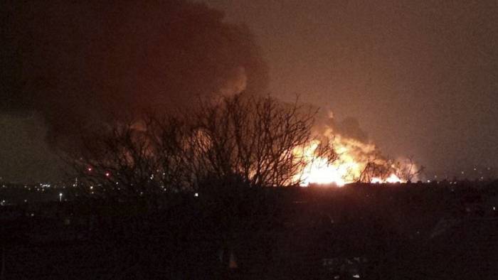 Se desata un gran incendio en una fábrica de pintura en Londres