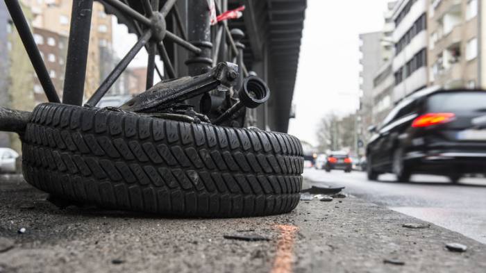 Prozess: Bande soll mehr als 100 Autounfälle erfunden haben