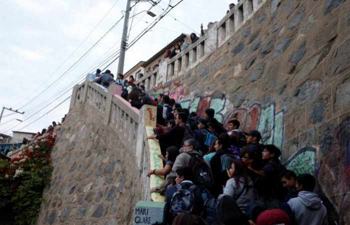 Chile rocked by 6.9-magnitude quake