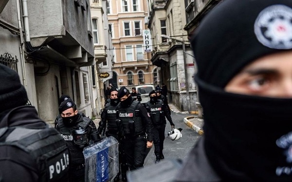 Un responsable de l`AKP abattu dans le sud-est de la Turquie