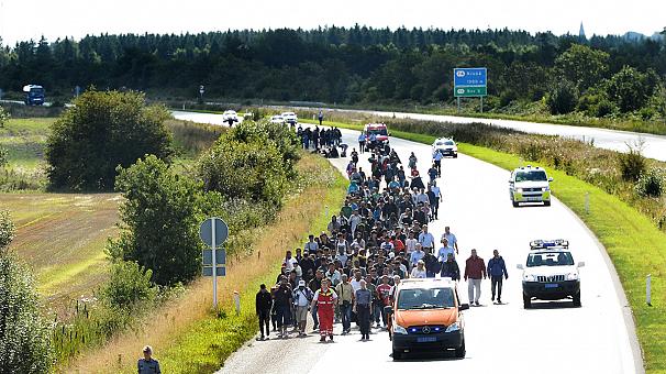 Danish authorities reopen border with Germany - VIDEO
