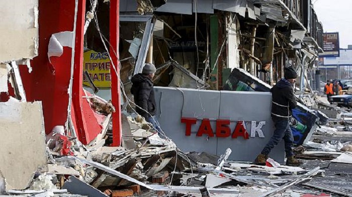 Moscow demolishes illegal kiosks in night of long shovels