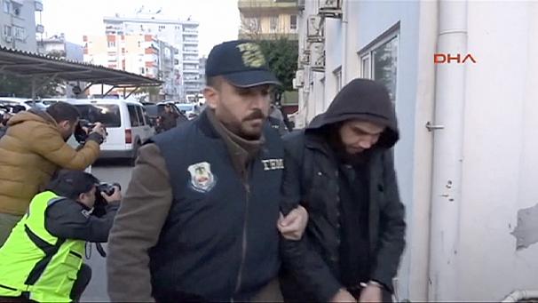 Footage emerges of suspected Istanbul suicide bomber - VIDEO