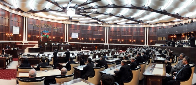 Parlament bir sıra sazişləri təsdiqlədi