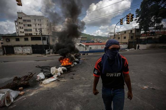 La oposición venezolana informa de 3 muertos en las protestas contra la Constituyente
