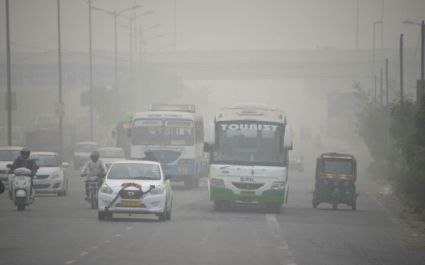 Inde: New Delhi continue de tousser dans la pollution