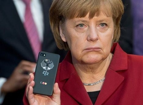 Merkel günahı boynundan atdı