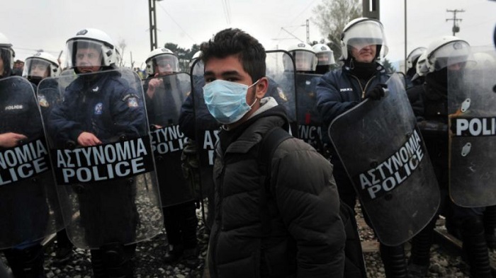 Migrants : la police macédonienne tire des gaz lacrymogènes à Idomeni