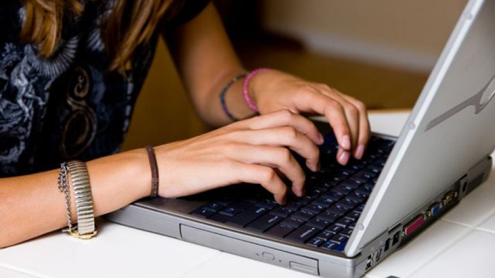 Web surfing may not be main reason for teenage weight gain