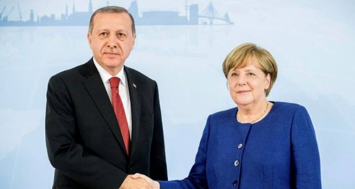 Präsident Erdoğan und Merkel bereden deutsch-türkische Verhältnisse