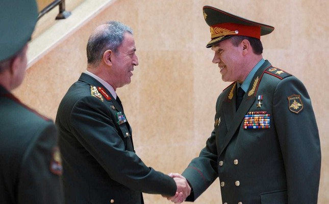Türkiyənin Baş Qərargah rəisi Rusiyaya gedib